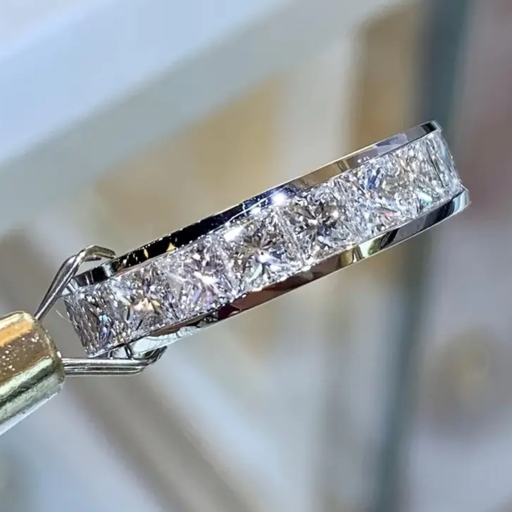 Silver Diamond CZ Ring Stainless Steel Size 8 Hypoallergenic